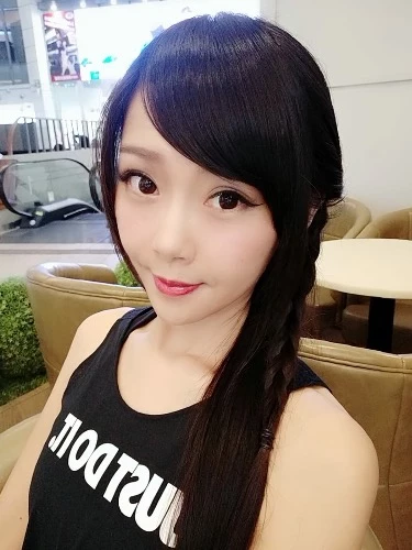4643676.webp