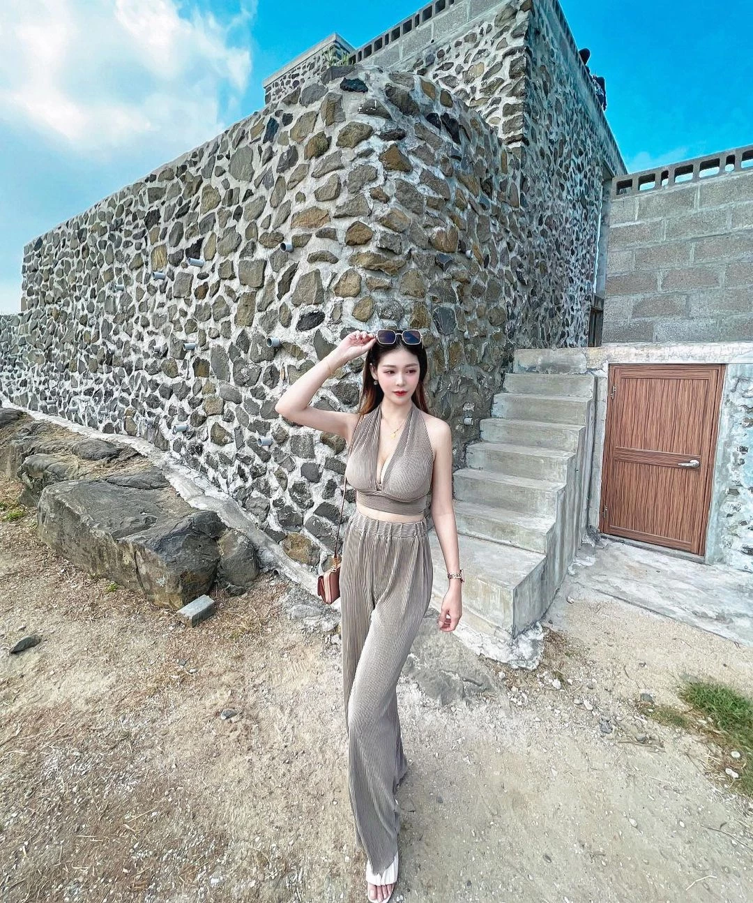 31902987.webp