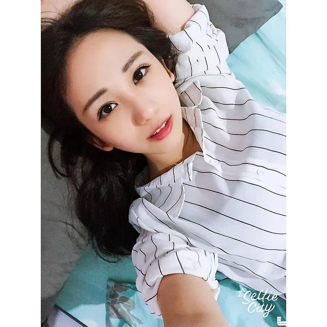 4857801.webp