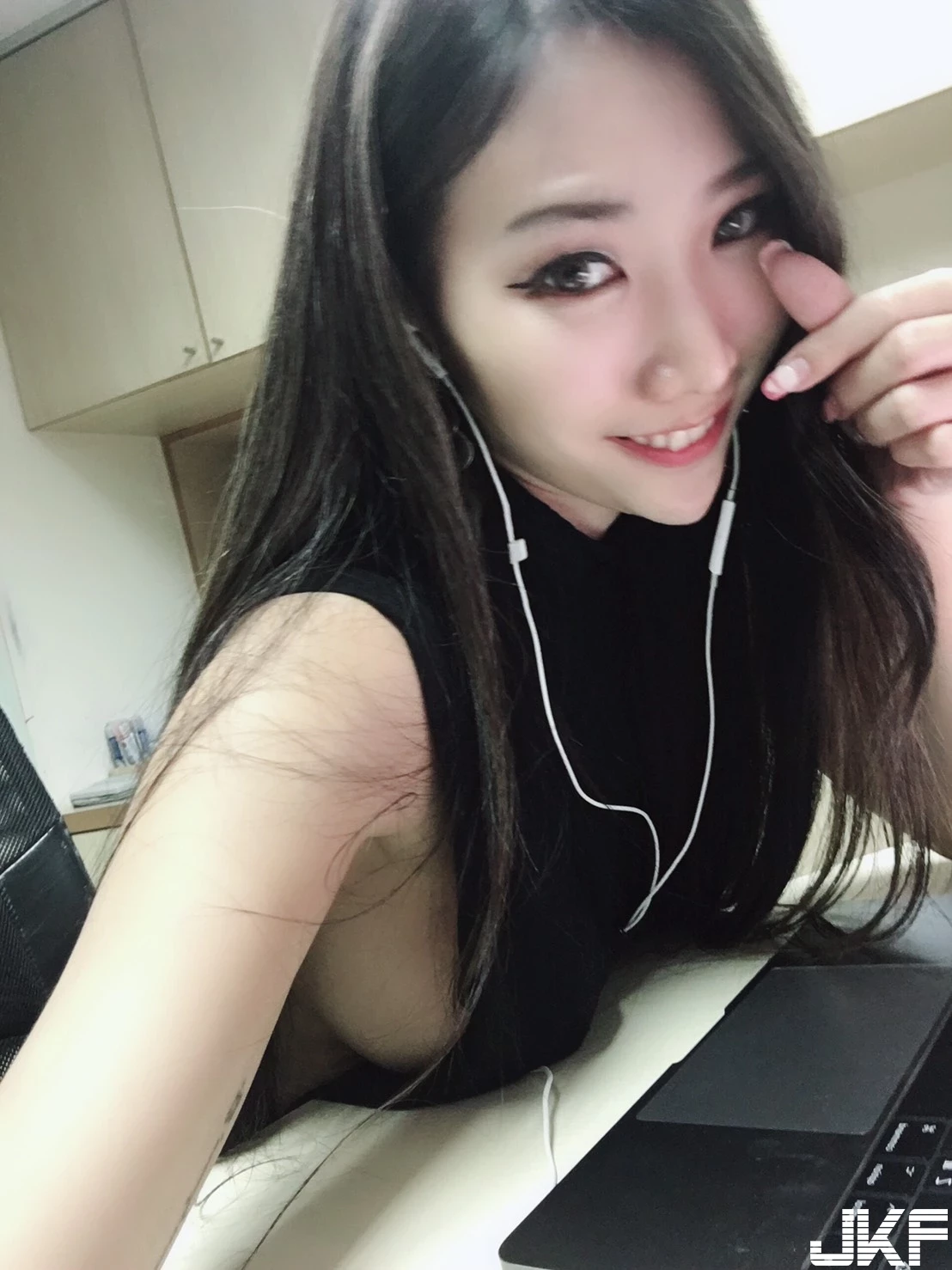 4656969.webp