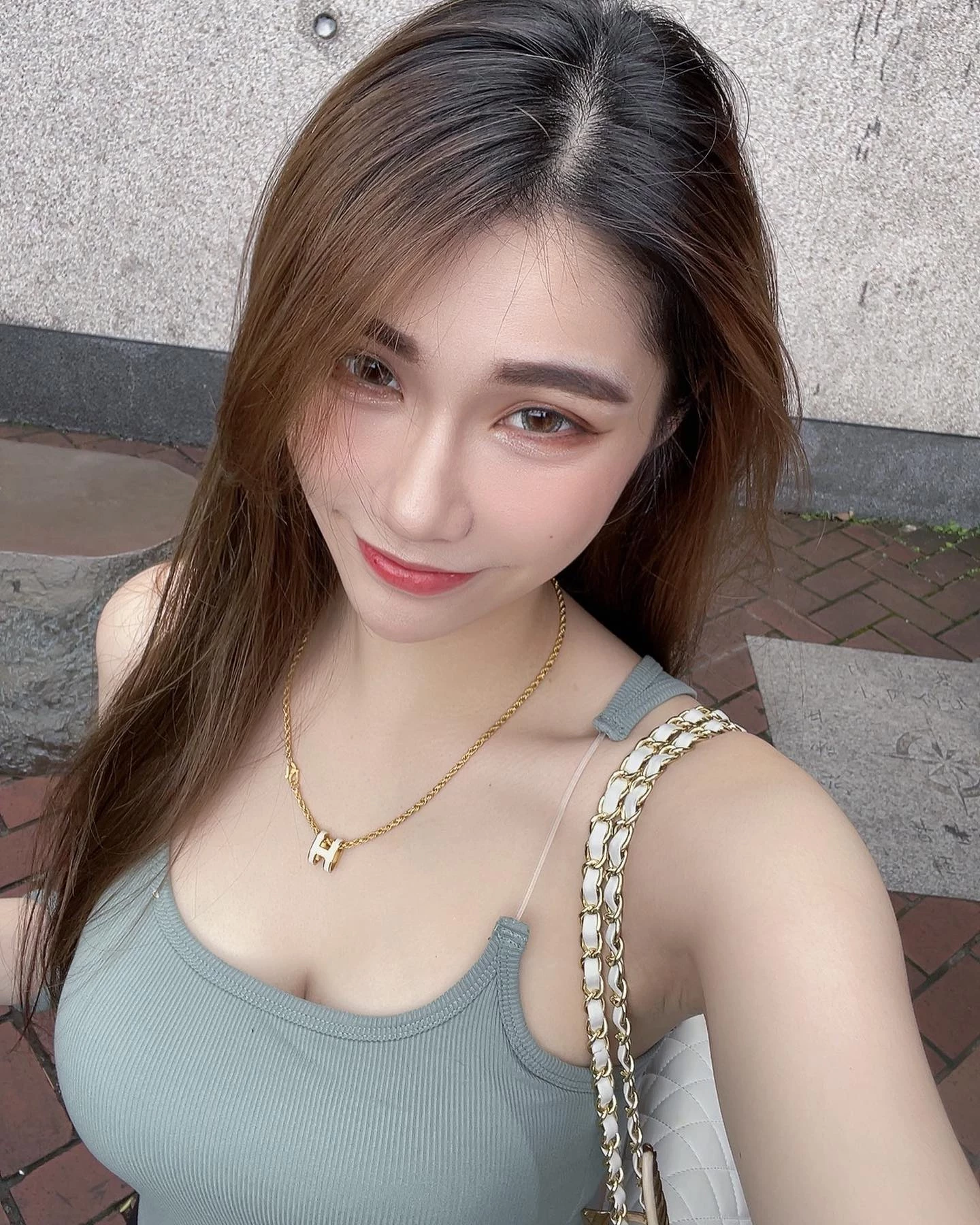 31521181.webp