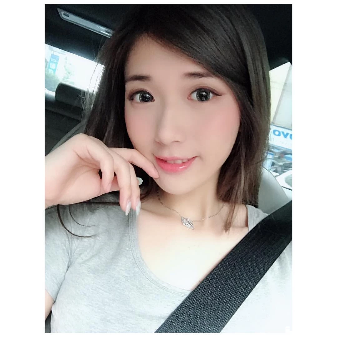 4787102.webp