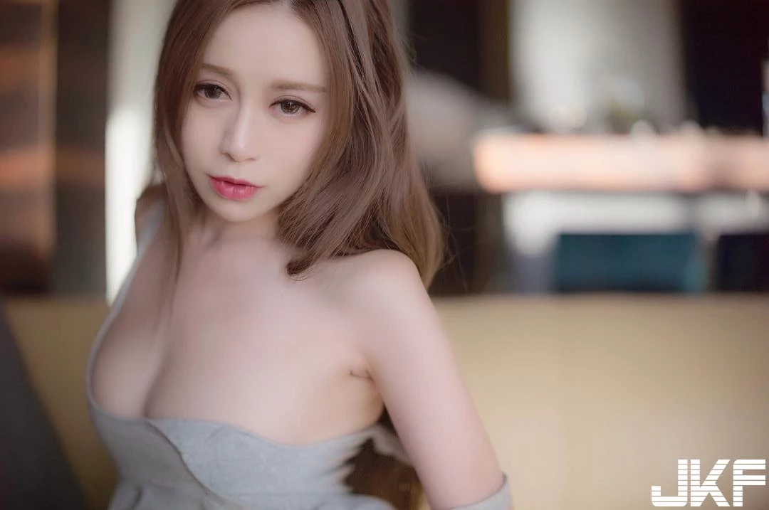 5022298.webp