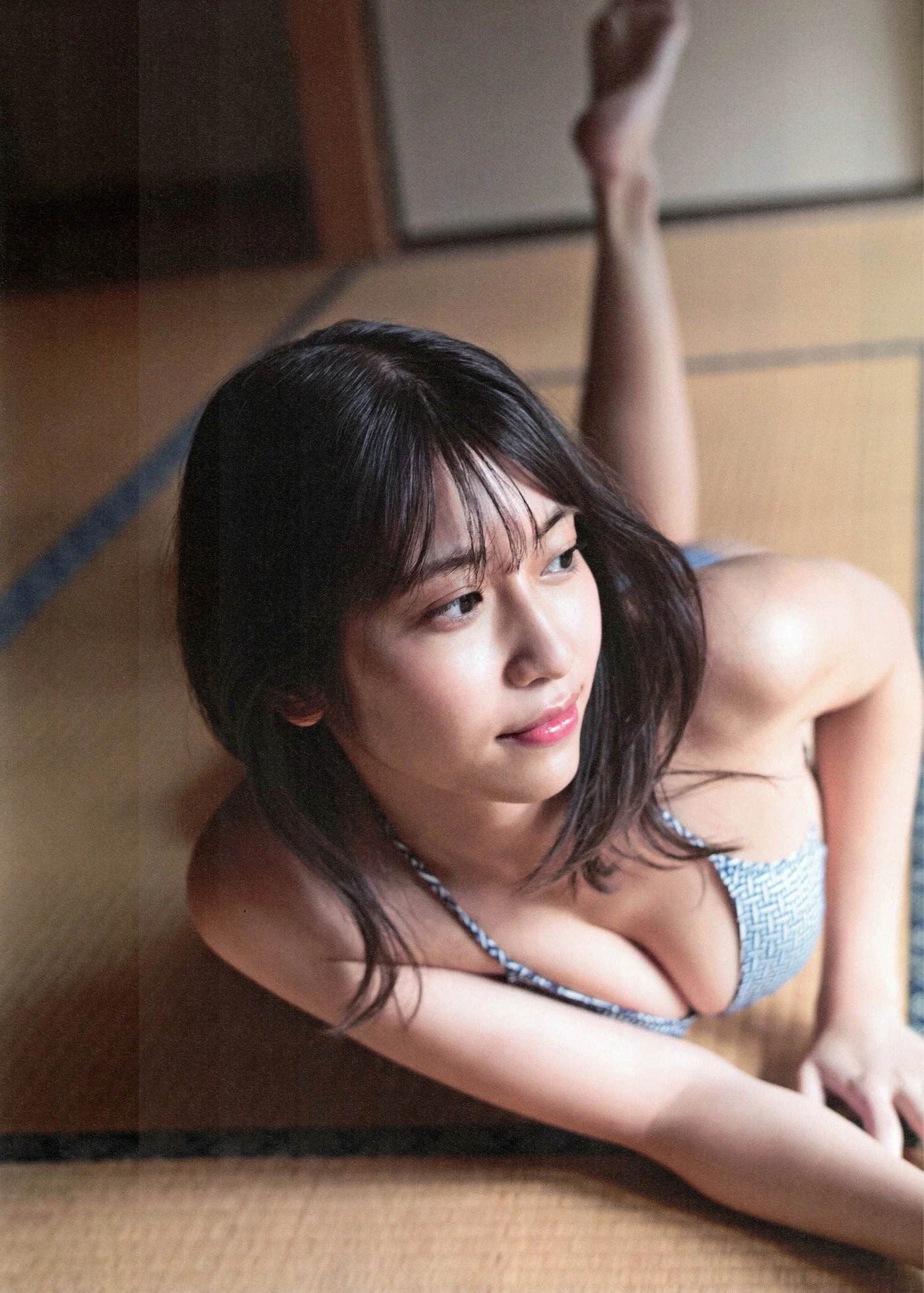 23703021.webp